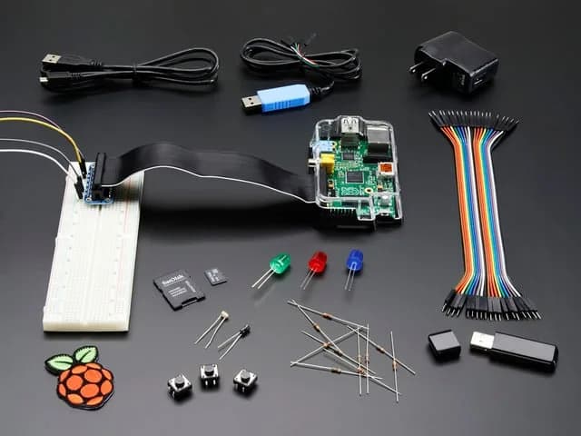 Стартовый пакет Raspberry Pi 1 Model B — включает Raspberry Pi