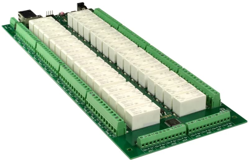dS2832 - Ethernet-реле 32 x 16 А + 32 демпфера