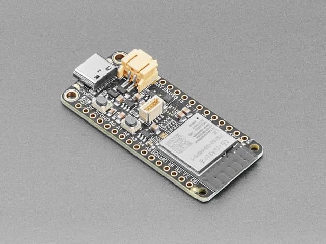 Adafruit ESP32-S3 Feather с флэш-памятью 4 МБ и PSRAM 2 МБ