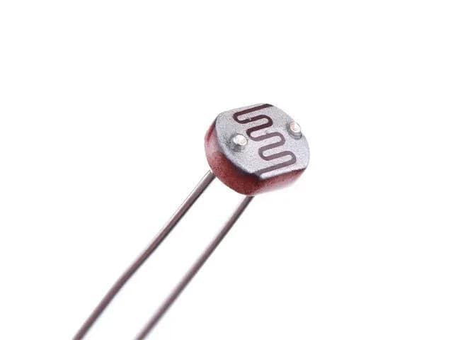 HKD 5MM 5528 LDR PACK OF 10