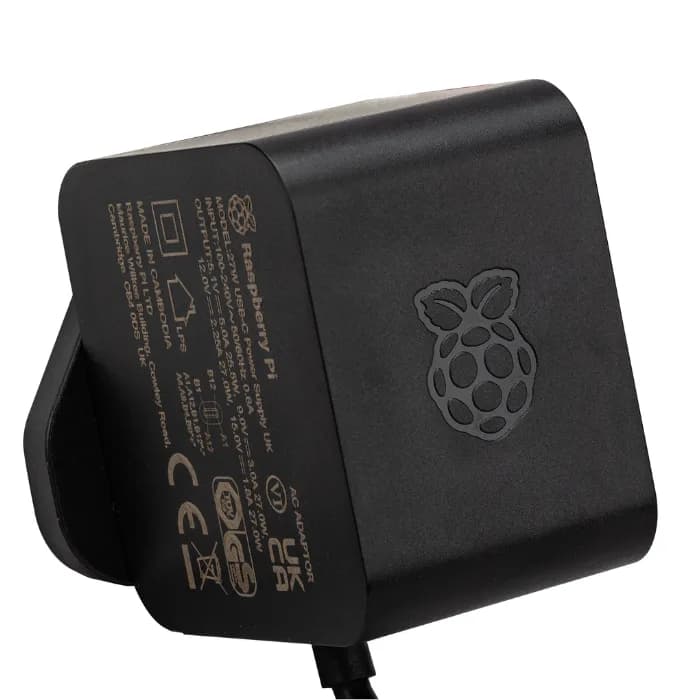Блок питания Raspberry Pi 5 27 Вт USB-C, черный цвет