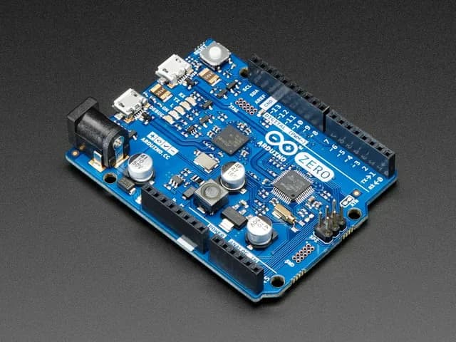 Arduino Zero - 32-битная Cortex M0 Arduino с интерфейсом отладки