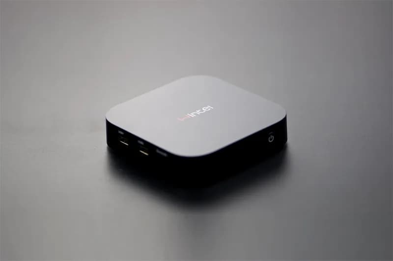 Раскройте потенциал мини-ПК Wintel Box: умещается на ладони!