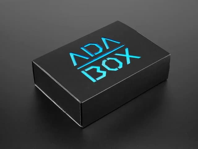 AdaBox001 — Добро пожаловать в экосистему Feather
