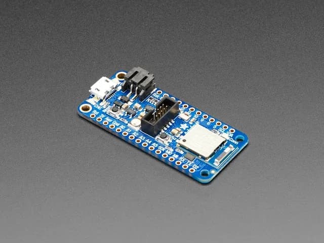 Adafruit Feather nRF52840 Экспресс