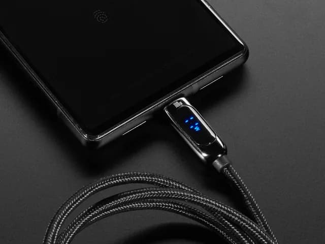 Кабель USB C — USB C с дисплеем мощностью 100 Вт — 1 метр, черный тканый