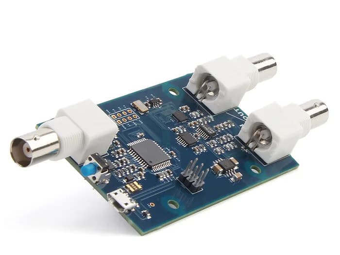 Tsunami (генератор сигналов, совместимый с Arduino)