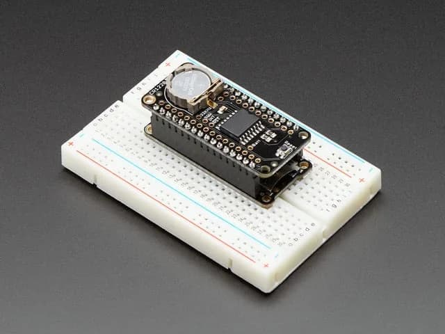 DS3231 Precision RTC FeatherWing — надстройка RTC для Feather Boards