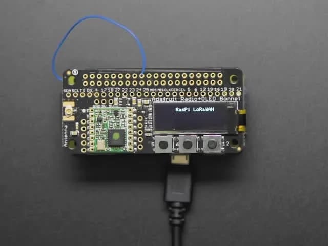 Радиоприемник Adafruit LoRa с OLED-экраном — RFM95W @ 915 МГц