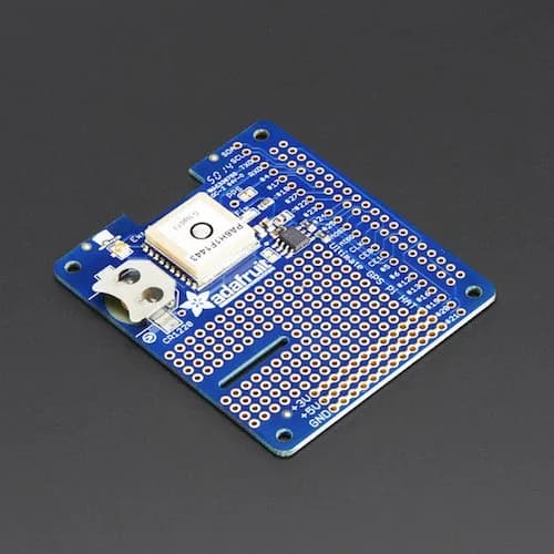 Шляпа Adafruit Ultimate GPS (Raspberry Pi A+/B+/Pi 2)