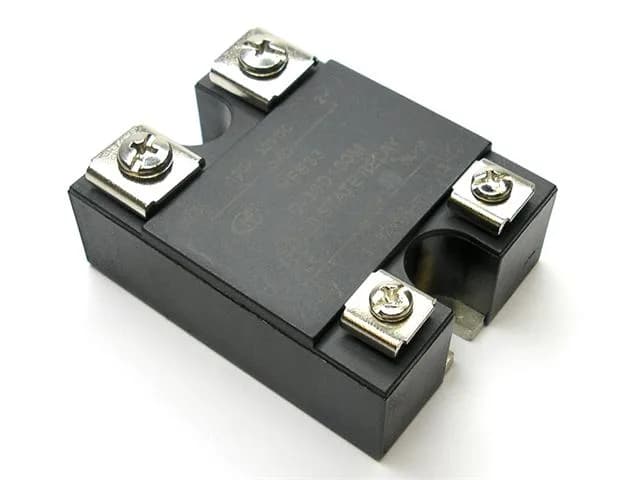 HFS33D-30D100M