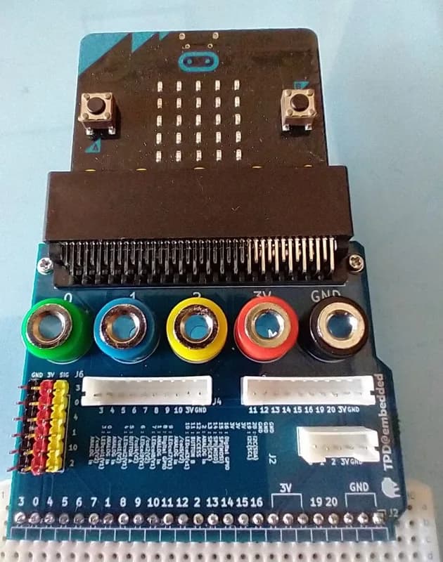 Гибкий разъем micro:bit --
